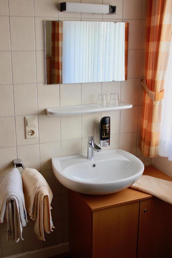 Hotel Gasthof Klusmeyer Bielefeld Exteriör bild